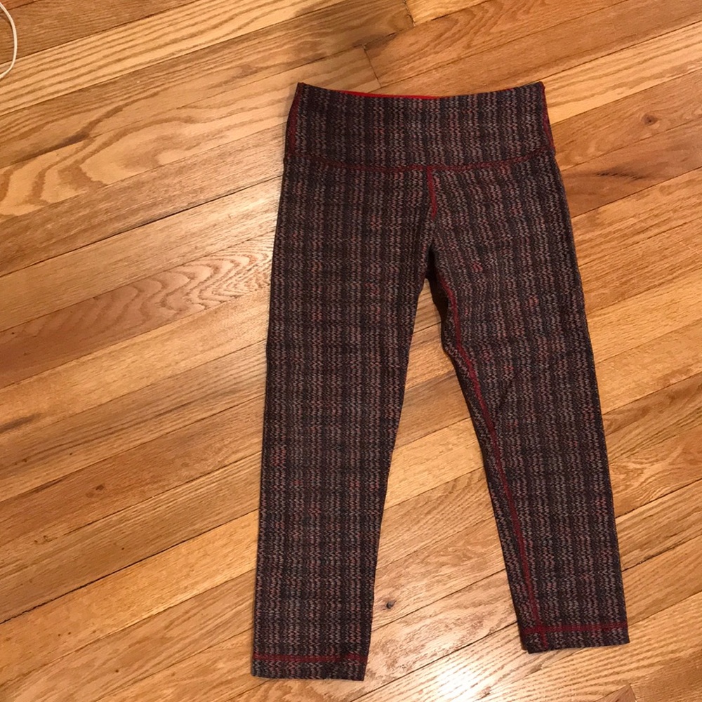 Lululemon Wunder Under Crops